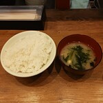 キッチンYAMITUKI - 定食のご飯と味噌汁