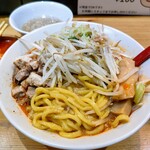 Misomendokorohanamichian - 熱々のゴン太麺が最高