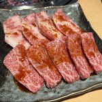 近江牛卸問屋 焼肉 激 尼崎本店 - 上カルビ&上ロース