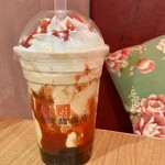 台湾甜商店 - 春いちごミルクティー
