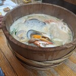 秋田乃瀧 - 石焼桶鍋。