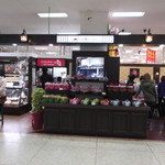 小堀日之出堂 - 売場も広くなって、お買い物がしやすいです。