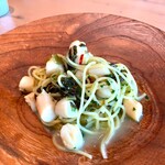 Brasserie Et Salon De Thé Chez Yoshi - イタヤ貝と高菜のスパゲッティー。