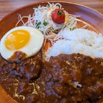 びっくりドンキー - エッグカリーバーグディッシュ