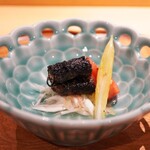 参宮橋 あさや - ●ひれ焼き
      うるいとうどでうざくに仕立てて。