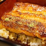 参宮橋 あさや - 後半は華やかな香りに思わず心を奪われる朝倉山椒を乗せて。