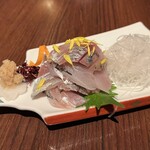 Izakaya Ajisankai - アジの刺身