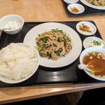 Fukunishiki - 細切り豚肉とピーマン炒め定食（950円）ご飯大盛り