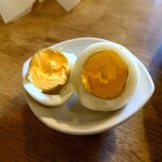 ロータリー松葉 - ◯ゆで卵
茹で過ぎな感じ
ほぼ味わいには関係ないけれど
そのお店の質を見るために撮影してる