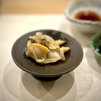 鮨 やすみつ - 生姜と炊いた、浅利。