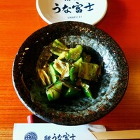 炭焼うな富士 白壁別邸 - キャベツと胡瓜の塩昆布漬け