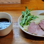 極汁美麺 umami - ビュ～です