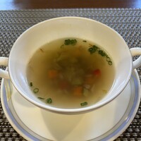 バーデンバーデン - 野菜のブイヨンスープです。（2024年4月）