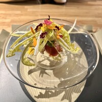 クッチーナ - ④フランスたんぽぽ ヤギのチーズ トマトサラダ