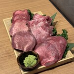 焼肉一心たん助 旦 - 