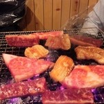 炭火焼肉屋台 たじま屋 - 