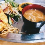 Nishinoya Shiyokudou - サービスランチ500円