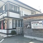 ３びきのこぶた - 外観