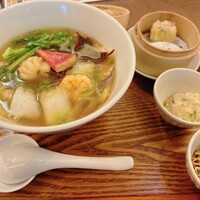 正宗広東私房菜サワダ 梅田エスト店 - 