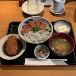 魚金 - 鰤しらす丼　¥1,300 