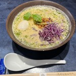 うずとかみなり - 味噌ガパオラーメン