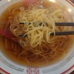 Shokudou Kikaku - 中華そば_700円　麺アップ