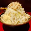 ラーメン二郎 - ラーメン（豚2枚）950円