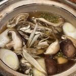 地酒や もっと - アナグマのしゃぶしゃぶ（スープ）