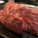 焼肉ホルモン 風土. - 赤肉盛り合わせ
      ミスジ、カイノミ、肩ロースカブリ、USプライムハラミ、和牛サガリ