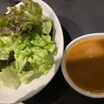 焼肉ホルモン 風土. - チョレギサラダ