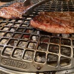 焼肉ホルモン 風土. - 赤肉盛り合わせ
      ＊ミスジ、カイノミ、肩ロースカブリ、USプライムハラミ、和牛サガリ