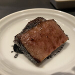 焼肉ホルモン 風土. - タンの塊焼き
      ＊US牛タンを１時間かけて焼き上げた物