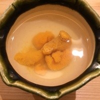 松栄 六本木店 - 出汁に入ったバフンウニ