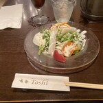 Toshi - 新鮮なサラダ