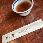 川豊 本店 - お茶とお箸が先にきます（＾∇＾）