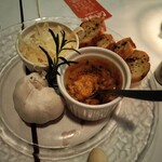 カナル - スープに入れて食べるバゲットセット