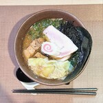 Menya Ishida - 鶏と煮干し Ver.ひ志お　海苔　ワンタン