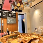 立寄処 桜子 - 京風おでんは銅鍋で炊いてます。