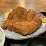 かま屋 - 特大ヒレカツはその名に恥じないデカさ