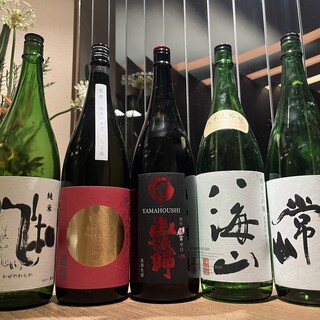 海鮮料理の旨みを最大限に活かす辛口中心のラインナップ