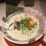 tonkotsura-mensemmondainagoyaichibanken - 味噌辛豚骨ラーメン　中辛