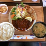 TAKU - 料理写真:【ランチ】ハンバーグと若鶏唐揚げ定食　1300円