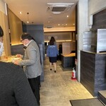 蕎麦 いまゐ 四谷三丁目店 - 立ち席もあるけど、ほんの数人でいっぱい