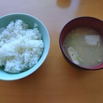 神岡HANA - ランチのライス　味噌汁