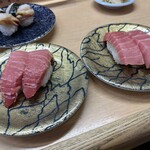 寿司本家 - 中トロ