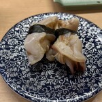 寿司本家 - お代わり　ホッキ貝ヒモ