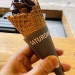 Saturdays Chocolate Factory Cafe - リッチチョコレートソフトクリーム・スプリンクル