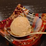 島津 - 黒糖のジェラート