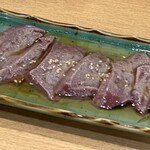 炭焼食場 ぱちぱち - 料理写真:レバ刺し（みたいなのよ）