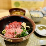 242496936 - 博多太郎寿司　中落ち鮪丼　1,400円税込